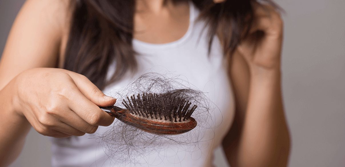Quelles sont les causes de la chute de cheveux ?